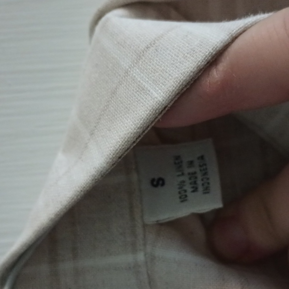 Linen button down shirt - Picture 3 of 4